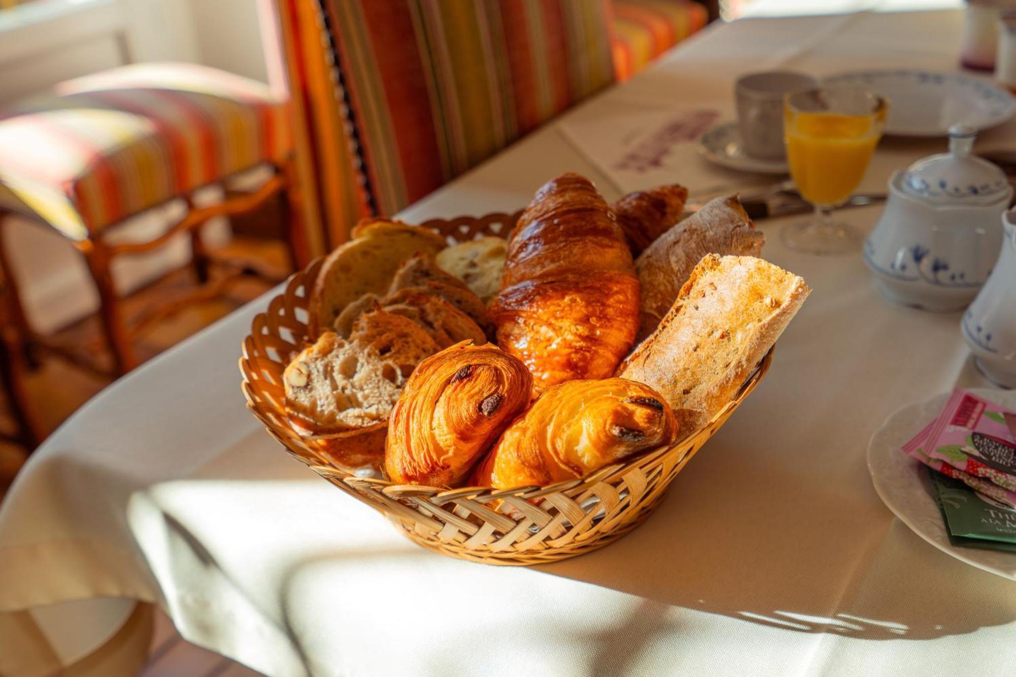 Relais Saint Jacques 호텔 엉부와스 외부 사진